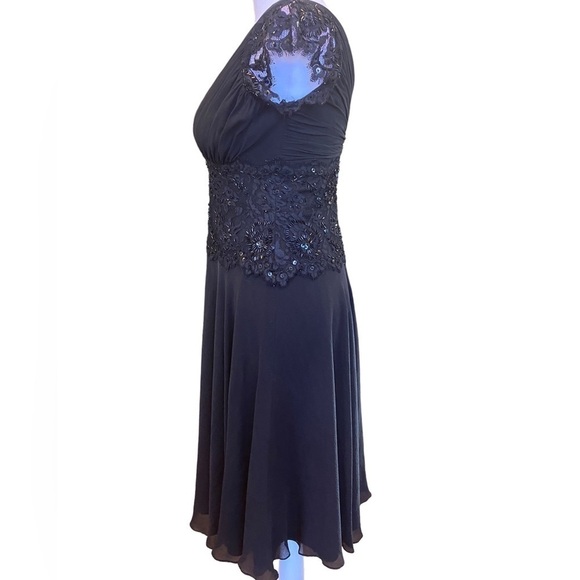Vintage Tadashi Shoji Silk Beaded Formal Evening Dress Size 4 Cocktail Event - Picture 7 of 12